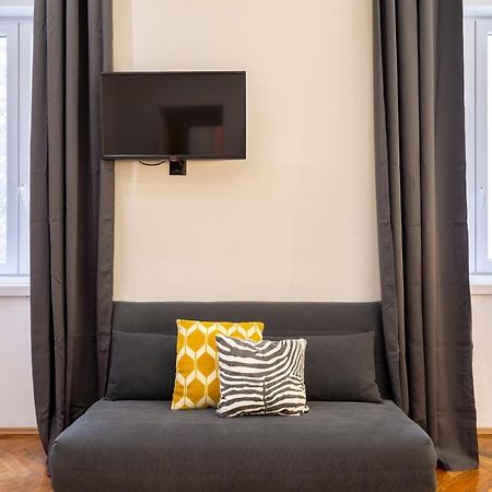 טריאסטה Elegante Appartamento Vicino Alla Stazione - Gold מראה חיצוני תמונה
